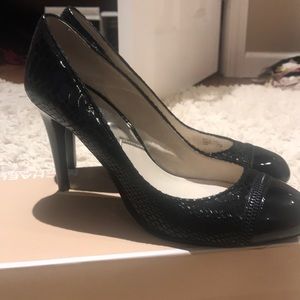 NWT Michael kors Cynthia pump